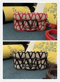 Picture of Valentino Handbags _SKUfw132371132fw